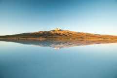 Bolivia - Salar de Uyuni - salt lake - reflection - Thunupa 19