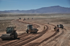 Bolivia - Uyuni - Potosí - road construction 33
